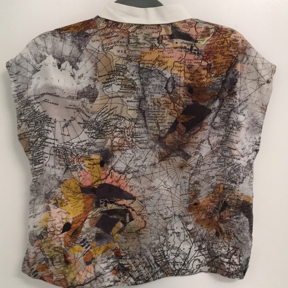 Topshop World Map Collared button down Crop Top - Picture 3 of 8